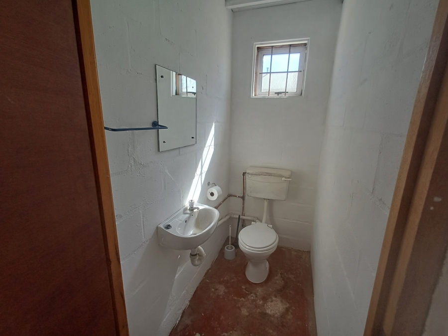 To Let commercial Property for Rent in Napier Western Cape
